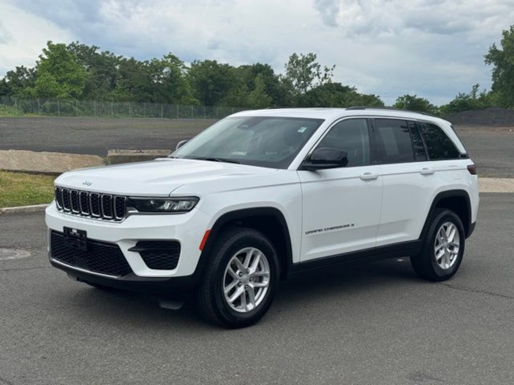 Used 2023 Jeep Grand Cherokee Laredo X SUV