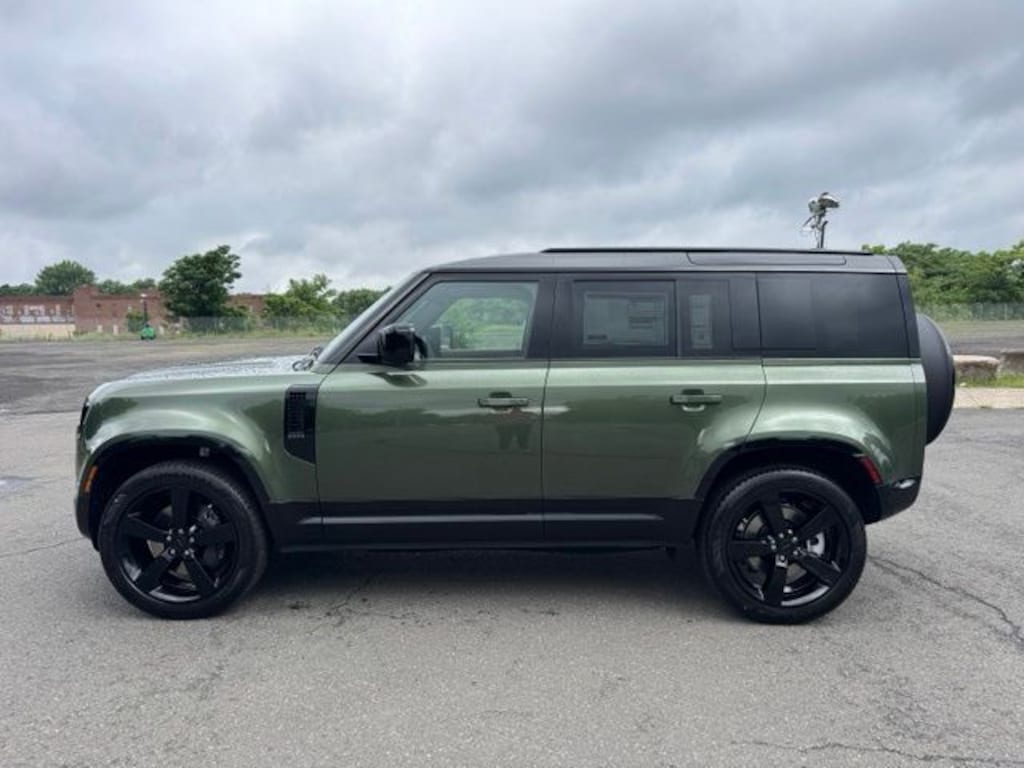 New 2026 Land Rover Defender 110 X-Dynamic SE SUV