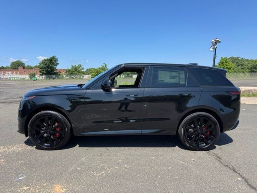 New 2026 Land Rover Range Rover Sport P530 Dynamic SE SUV