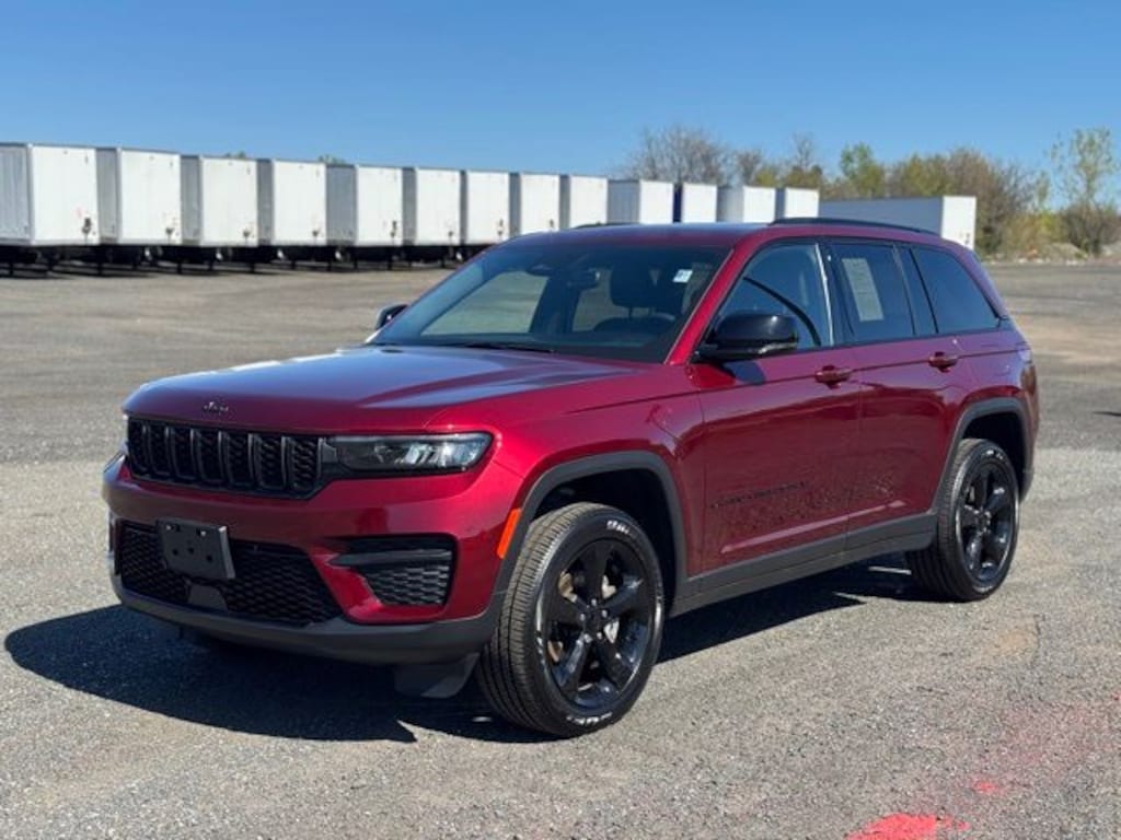 Used 2023 Jeep Grand Cherokee Altitude X SUV