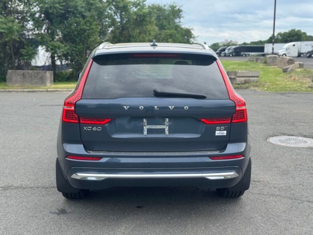 Used 2023 Volvo XC60 B5 Plus Bright Theme SUV