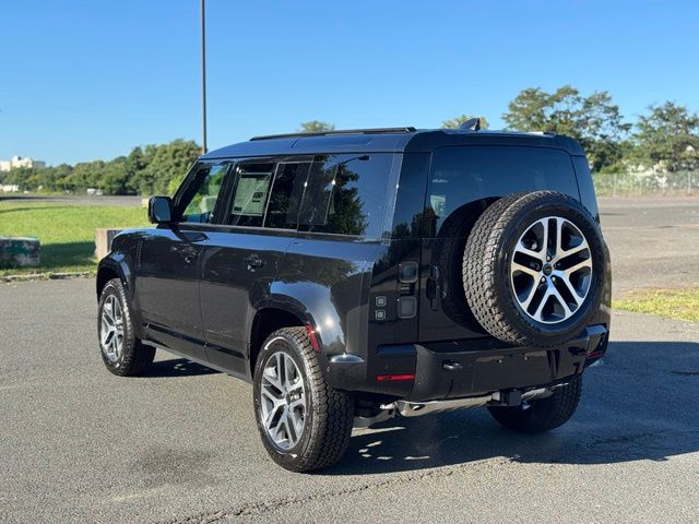 New 2026 Land Rover Defender 110 X-Dynamic SE SUV