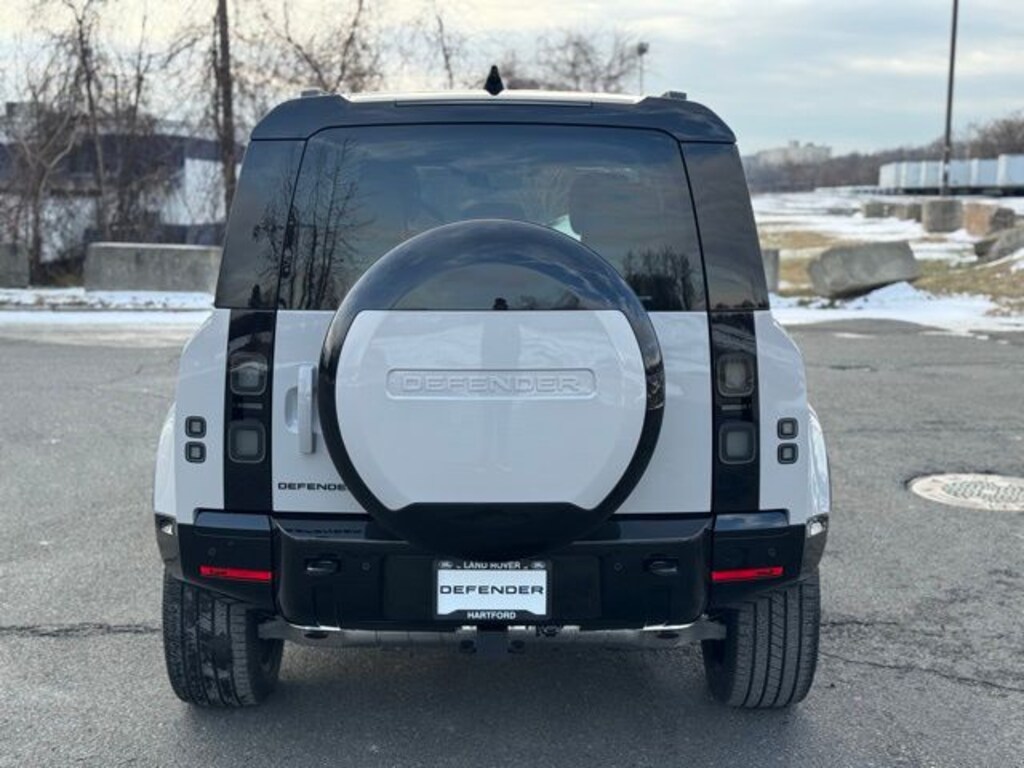 New 2026 Land Rover Defender 110 X-Dynamic SE SUV