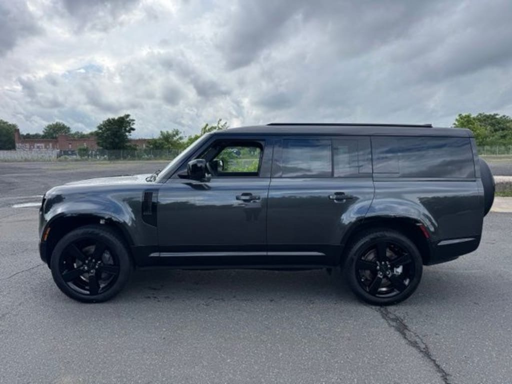New 2026 Land Rover Defender 130 X-Dynamic SE SUV