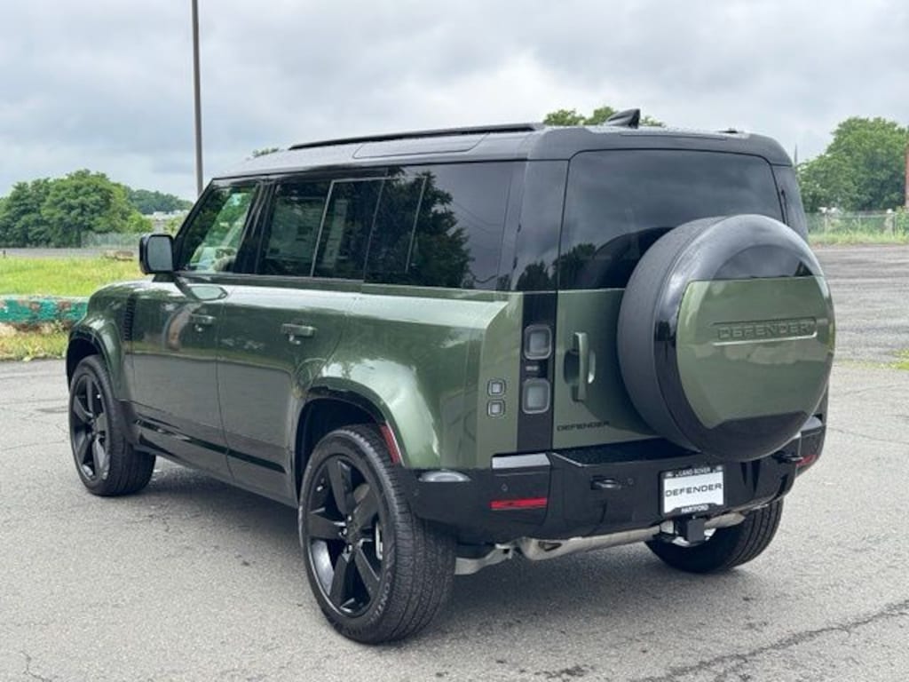 New 2026 Land Rover Defender 110 X-Dynamic SE SUV