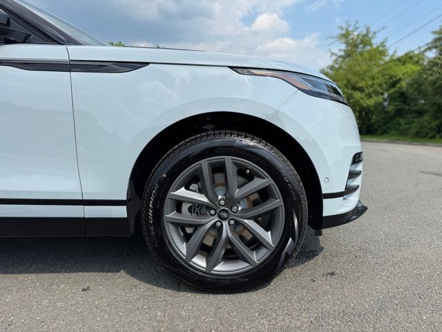 2026 Land Rover Range Rover Velar Dynamic SE - Photo 9