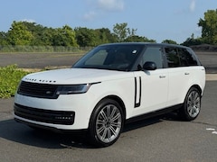 2026 Land Rover Range Rover P400 SE SUV
