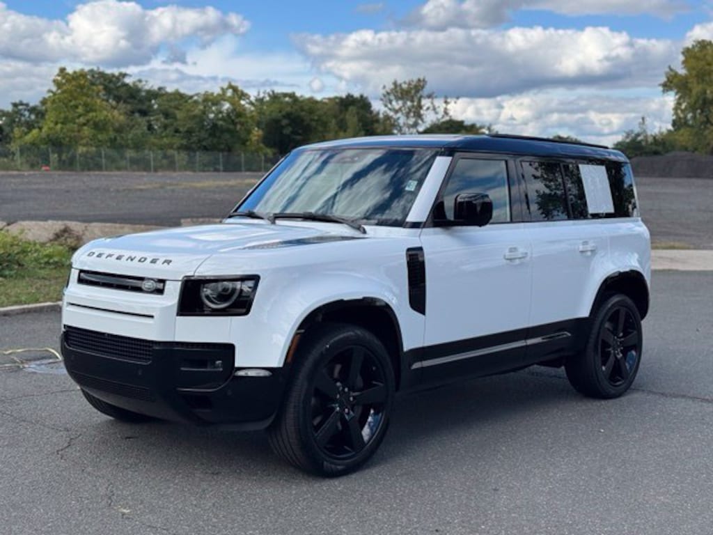 New 2026 Land Rover Defender 110 X-Dynamic SE SUV