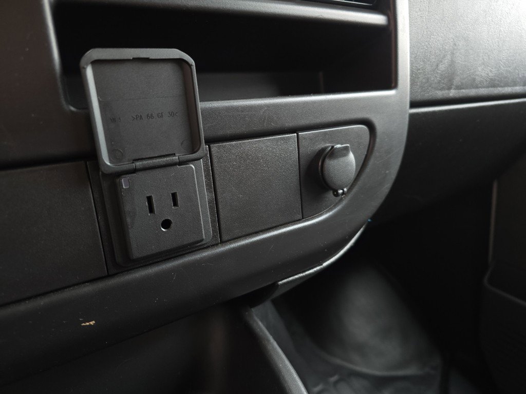 2024 GMC Savana Cargo Work Van - Photo 19