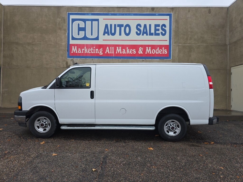 2024 GMC Savana Cargo Work Van - Photo 4