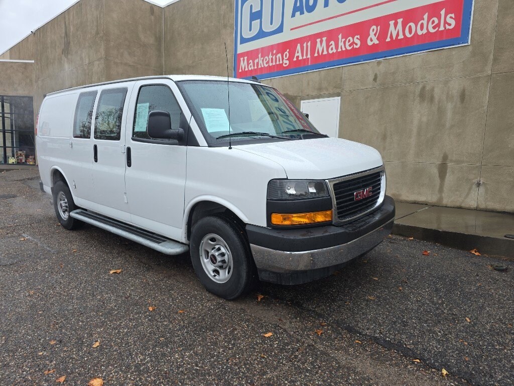 2024 GMC Savana Cargo Work Van - Photo 7