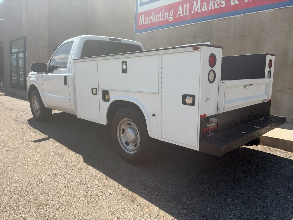 2016 Ford F-350 Super Duty XLT - Photo 8