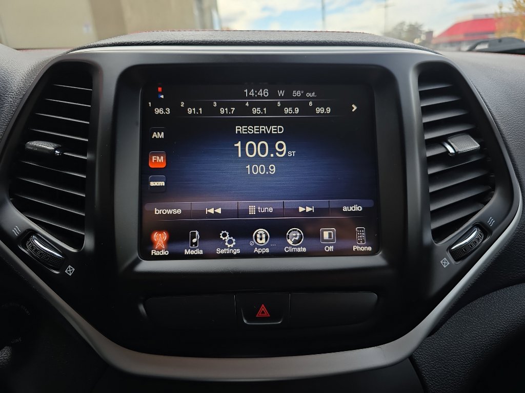 2017 Jeep Cherokee Trailhawk photo 4