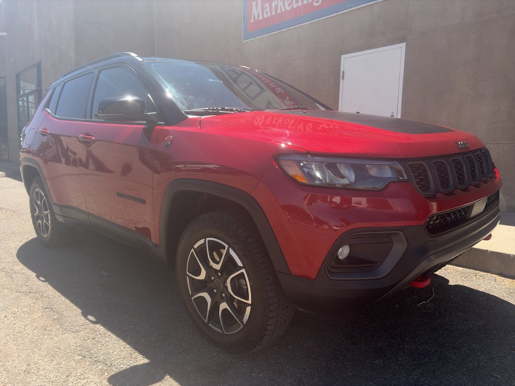 2025 Jeep Compass Trailhawk - Photo 3