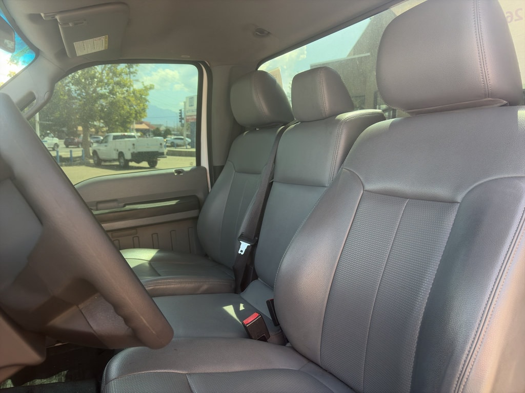 2016 Ford F-350 Super Duty XLT - Photo 18