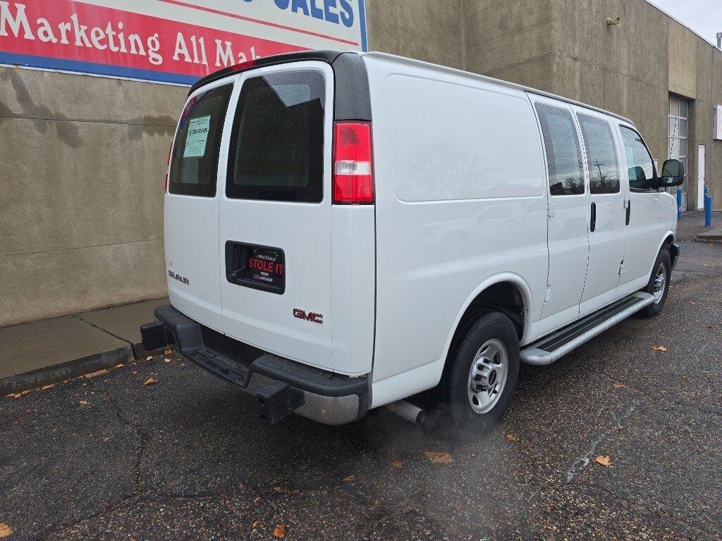 2024 GMC Savana Cargo Work Van - Photo 9