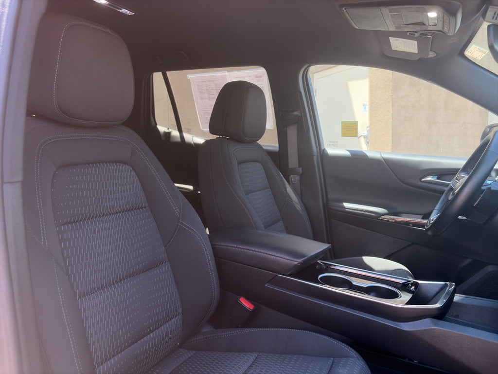 2025 Chevrolet Equinox LT - Photo 28