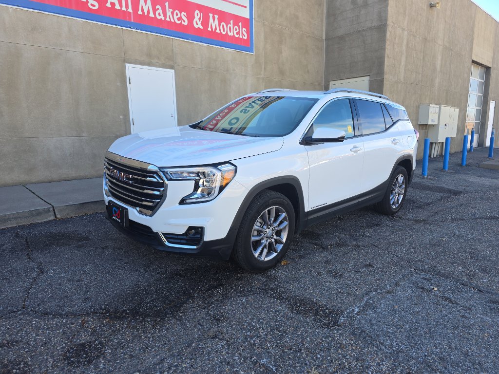 2024 Gmc Terrain SLT photo 2