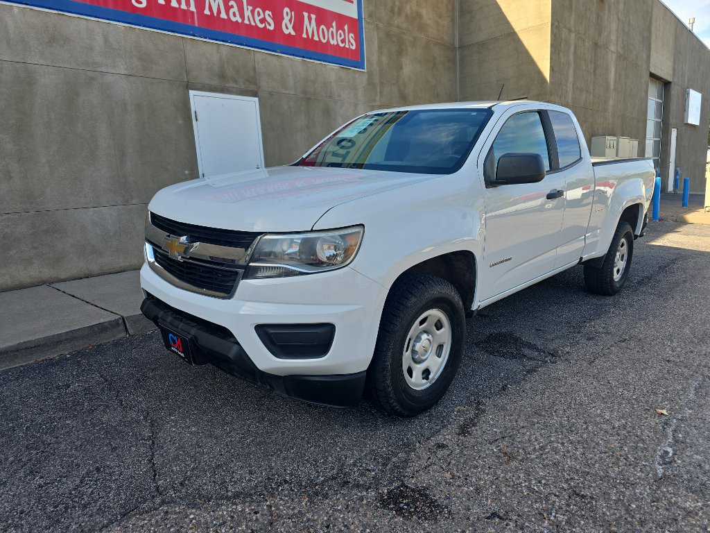 2017 Chevrolet Colorado Work Truck photo 2