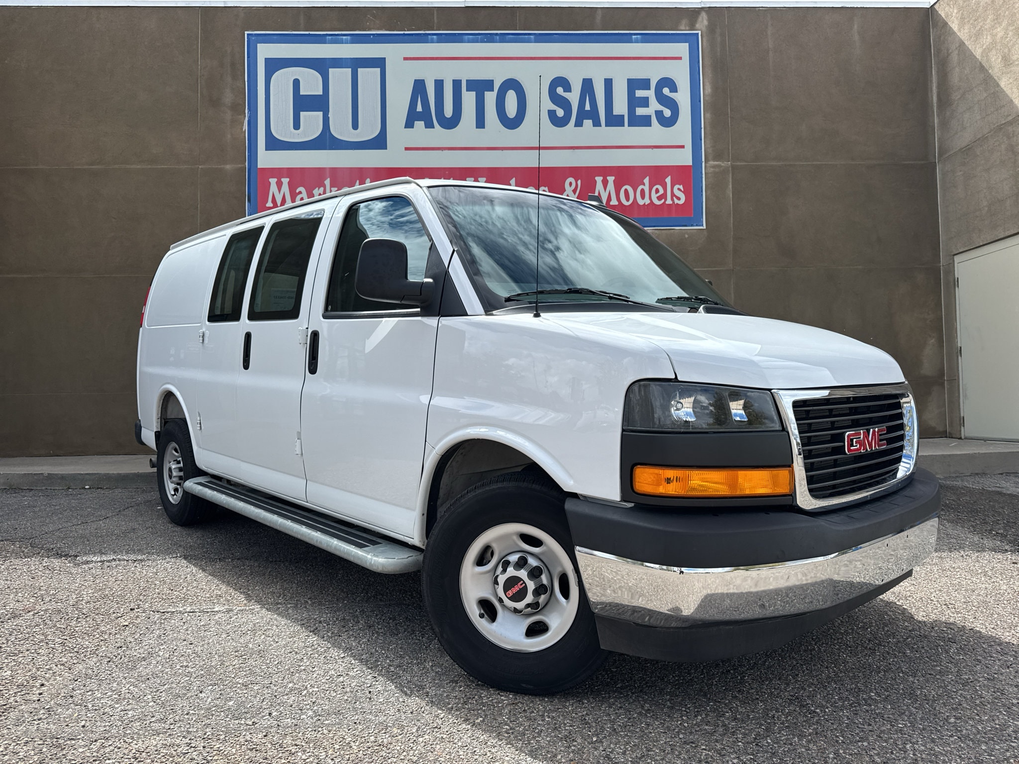 2025 GMC Savana Cargo