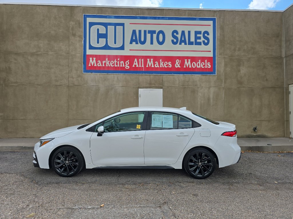 2024 Toyota Corolla SE photo 3