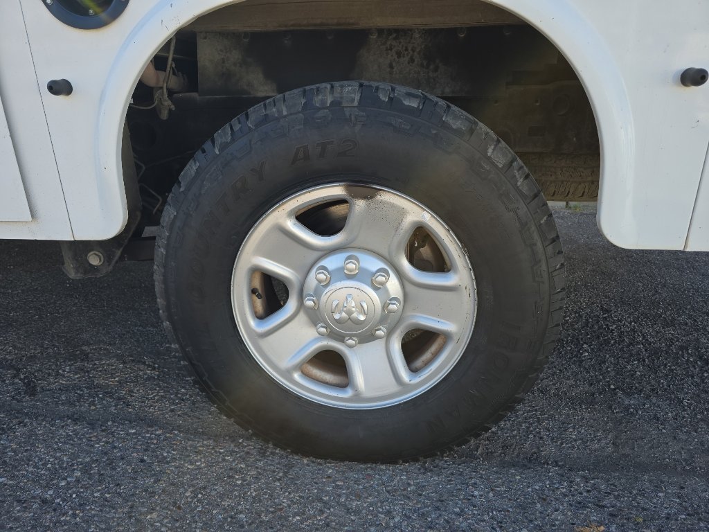 2015 RAM Ram 2500 Pickup Tradesman - Photo 30