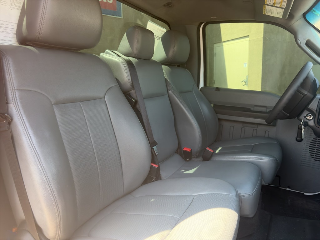 2016 Ford F-350 Super Duty XLT - Photo 21
