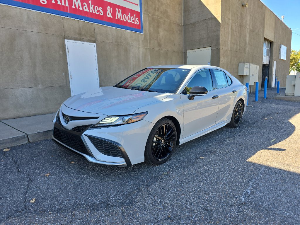 2023 Toyota Camry XSE photo 2