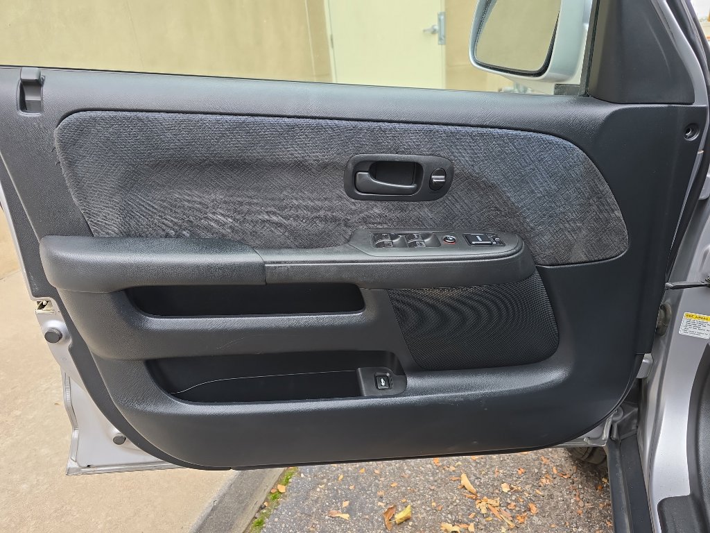 2005 Honda CR-V EX photo 2