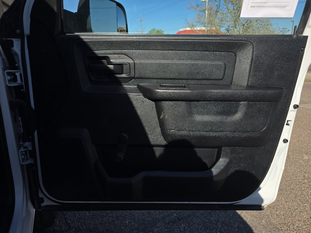 2015 RAM Ram 2500 Pickup Tradesman - Photo 23