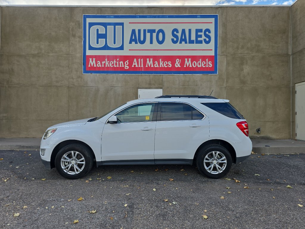 2016 Chevrolet Equinox LT photo 2