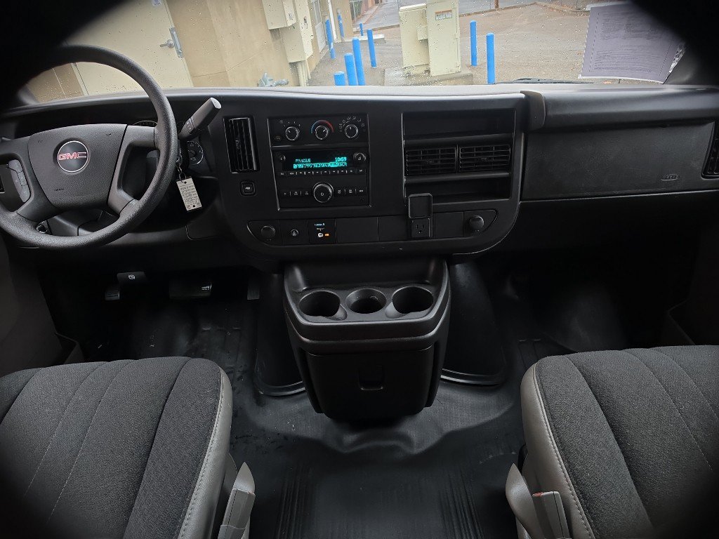 2024 GMC Savana Cargo Work Van - Photo 22