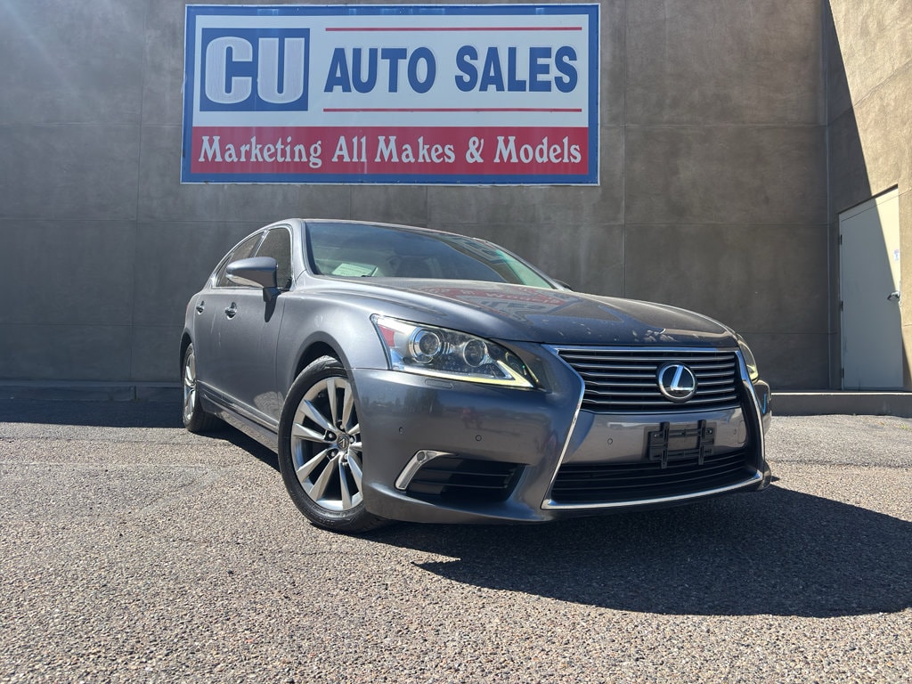 2015 Lexus LS Base