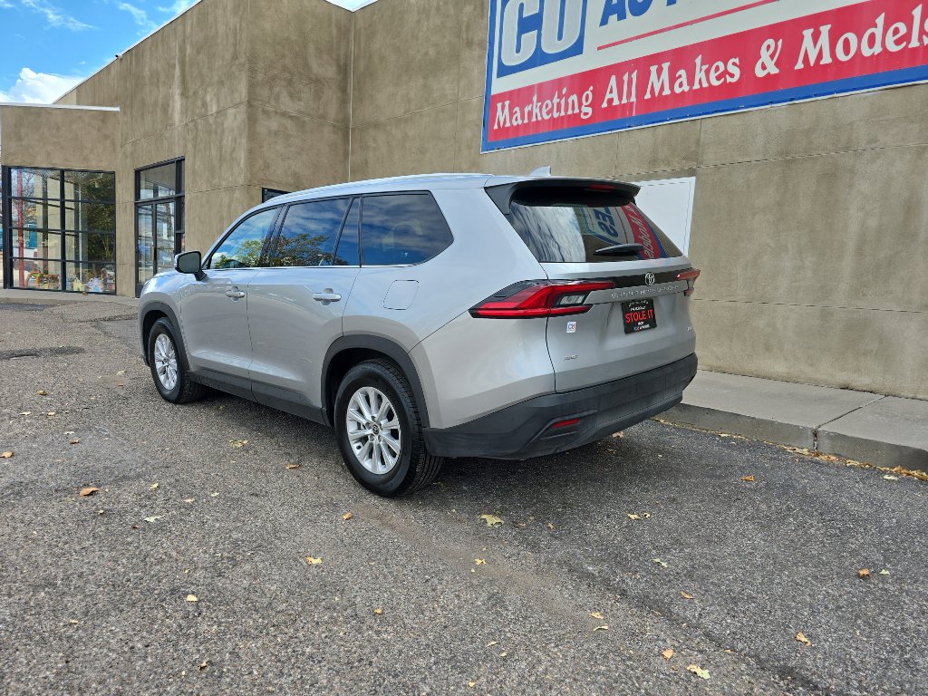 2025 Toyota Grand Highlander XLE photo 4