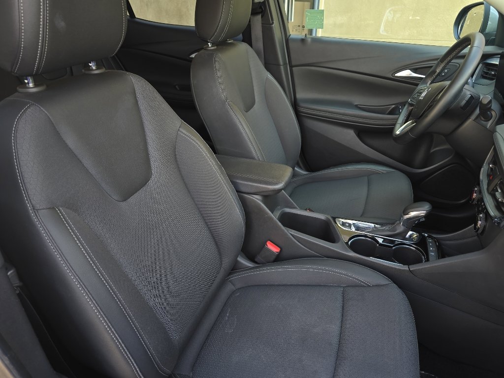 2025 Buick Encore GX Preferred - Photo 23