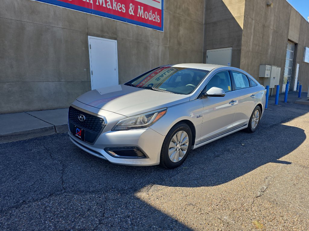2016 Hyundai Sonata Hybrid SE photo 2