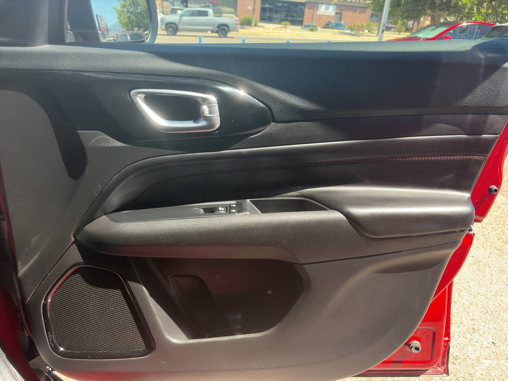 2025 Jeep Compass Trailhawk - Photo 16