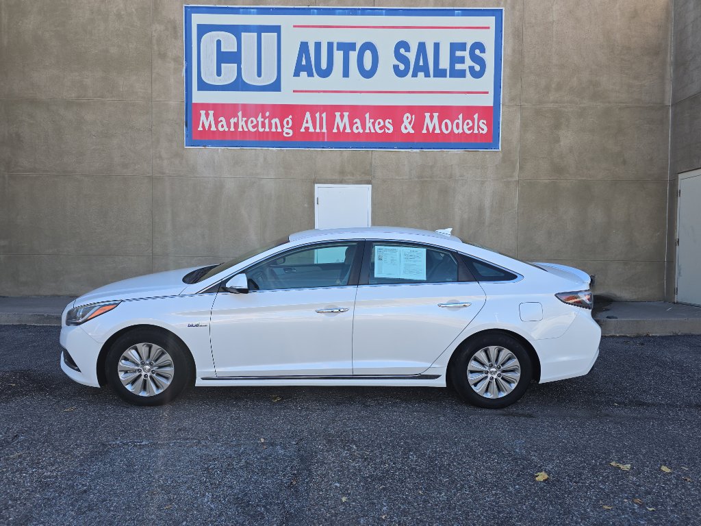 2016 Hyundai Sonata Hybrid SE photo 2