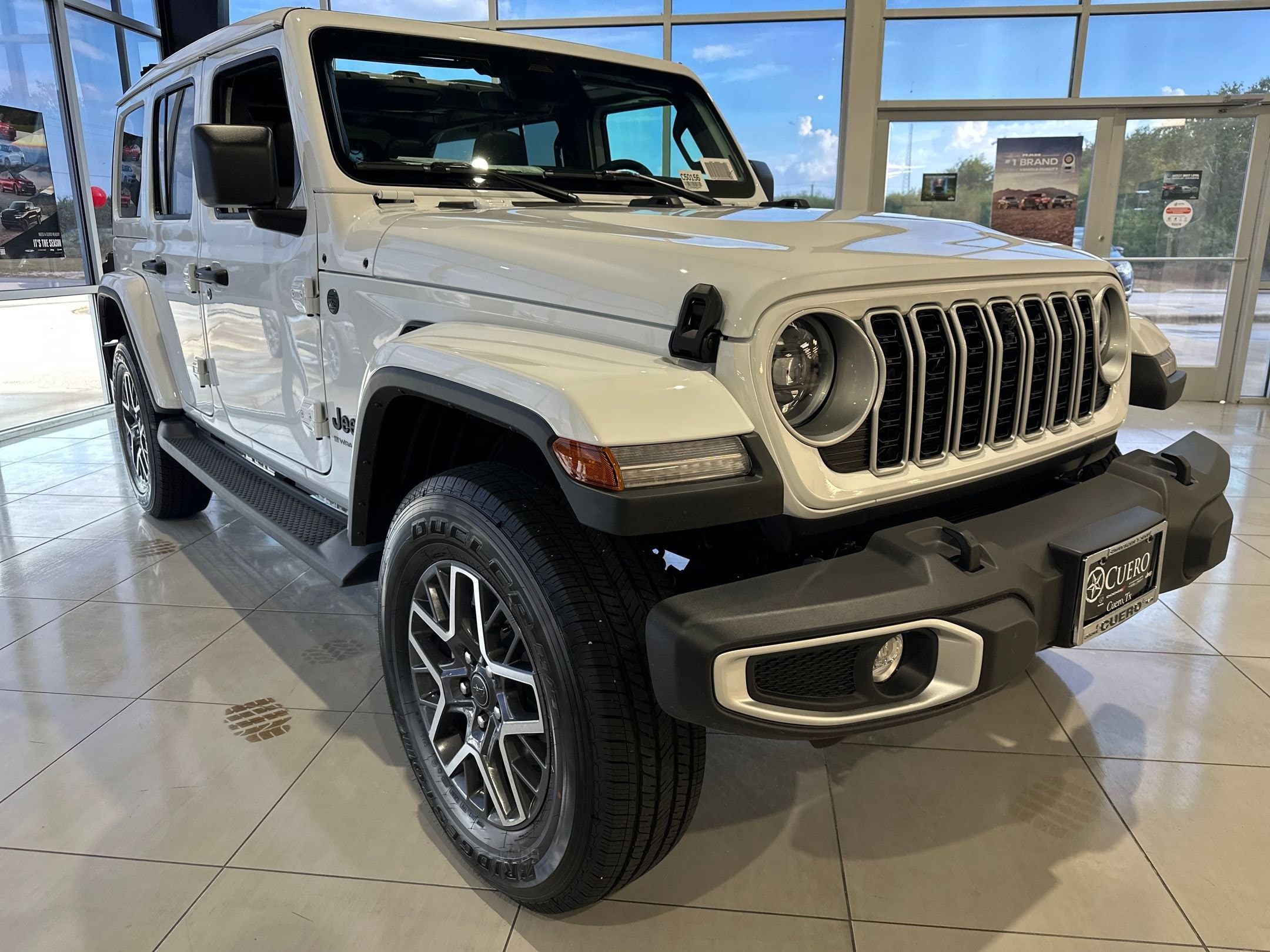2025 Jeep Wrangler 4-Door Sahara - Photo 7