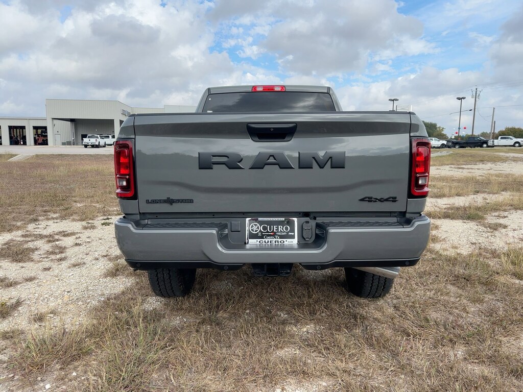 New 2026 Ram 2500 LONE STAR CREW CAB 4X4 6'4 BOX Pickup