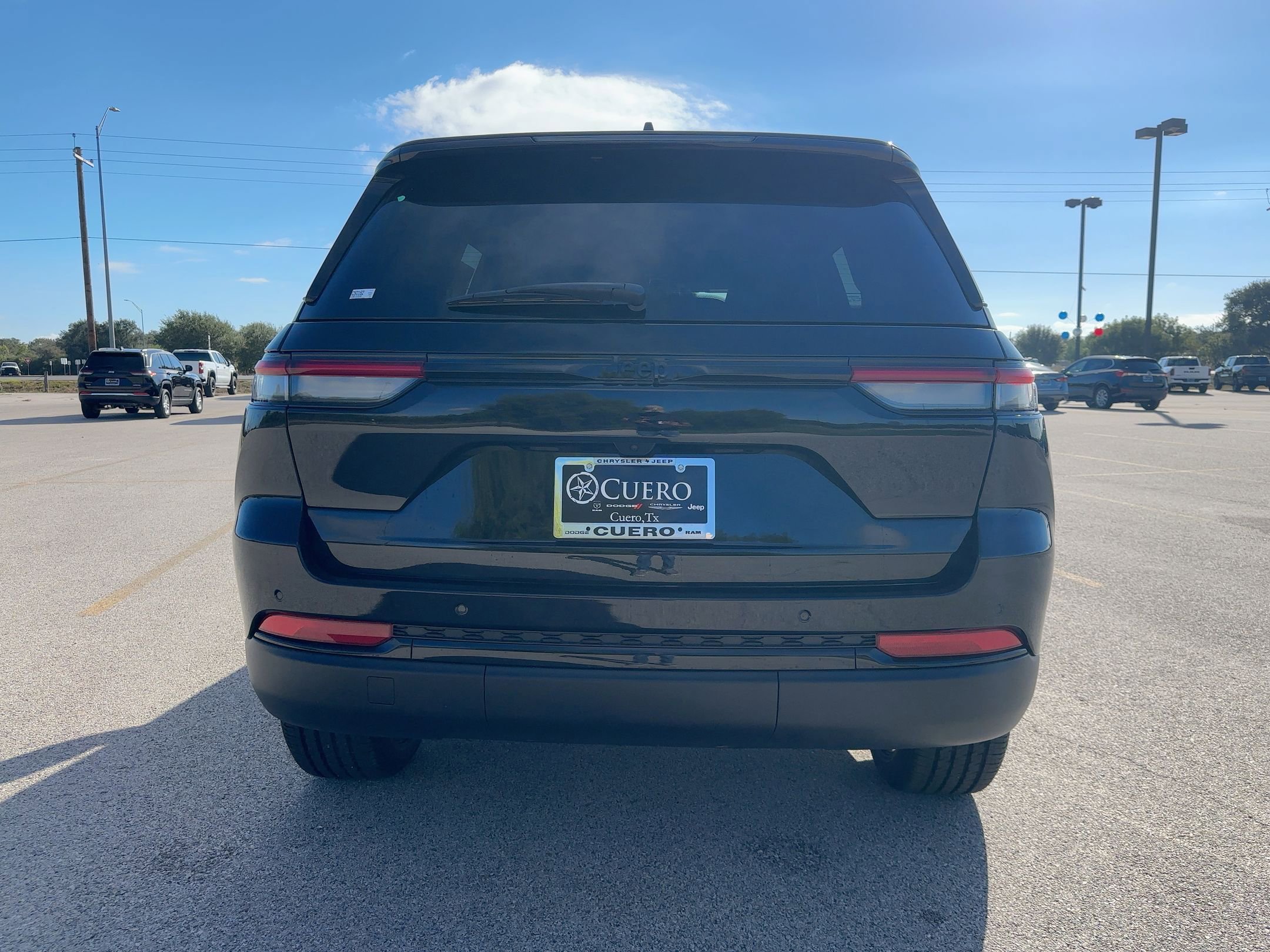 2025 Jeep Grand Cherokee Altitude photo 4