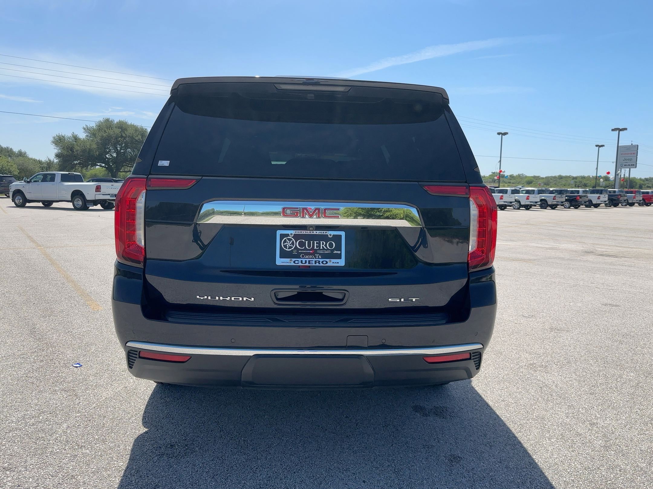 2021 Gmc Yukon XL SLT photo 3