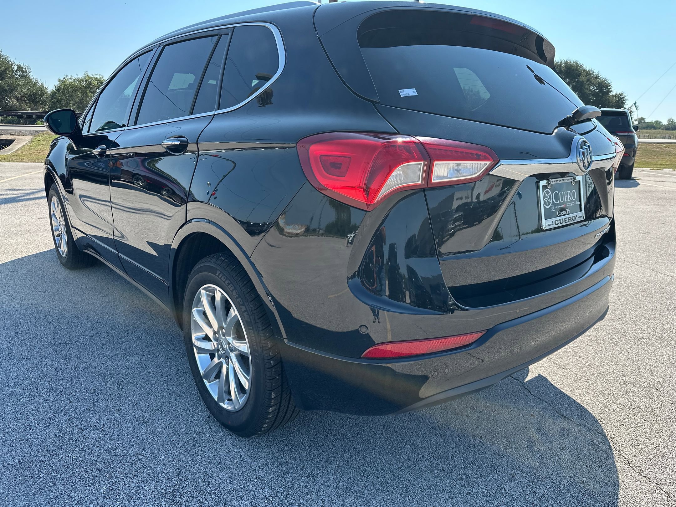 2020 Buick Envision Essence photo 3