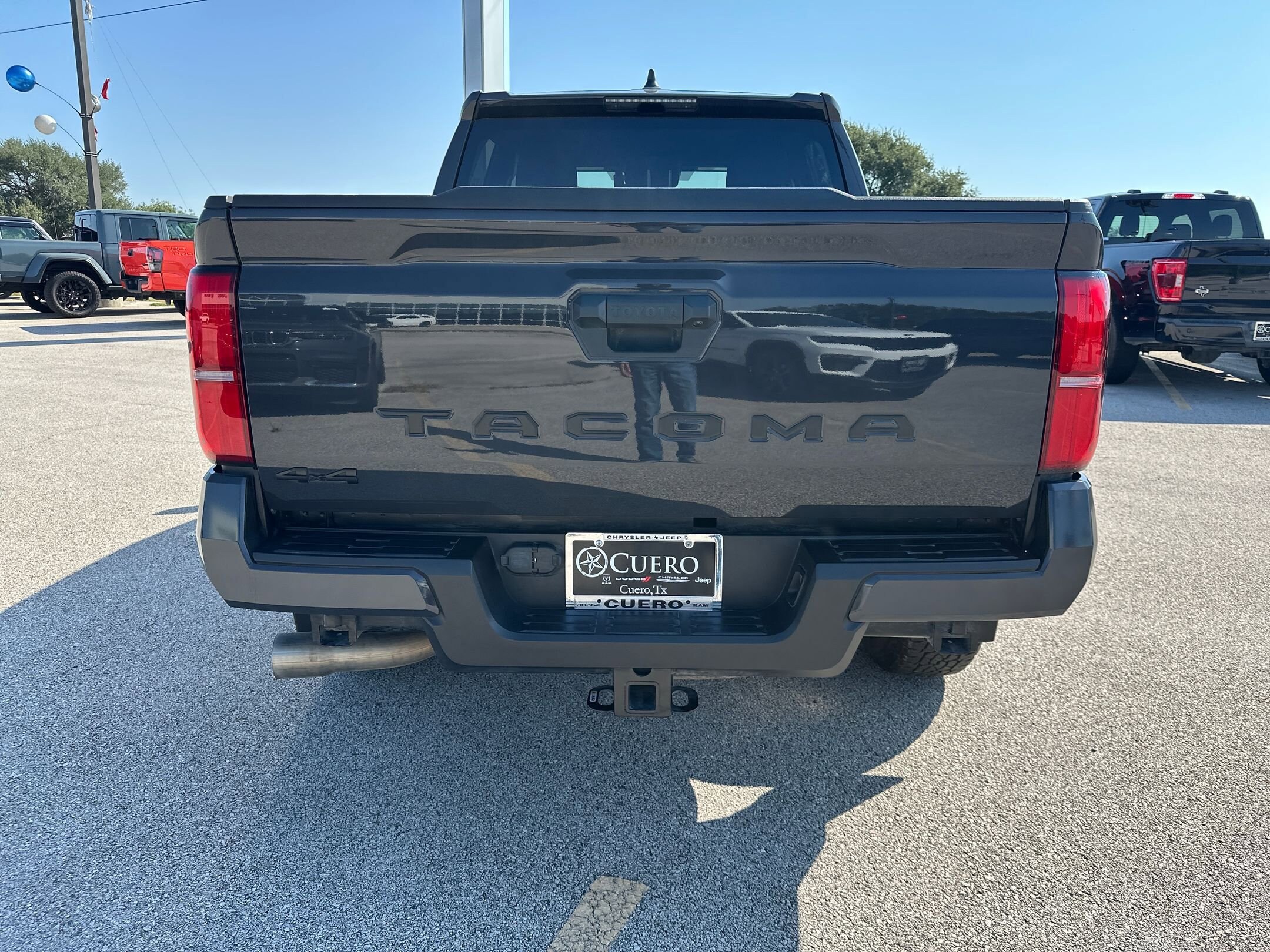 2024 Toyota Tacoma Double Cab photo 3