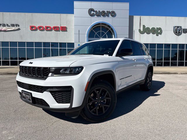 2027 Jeep Grand Cherokee Laredo