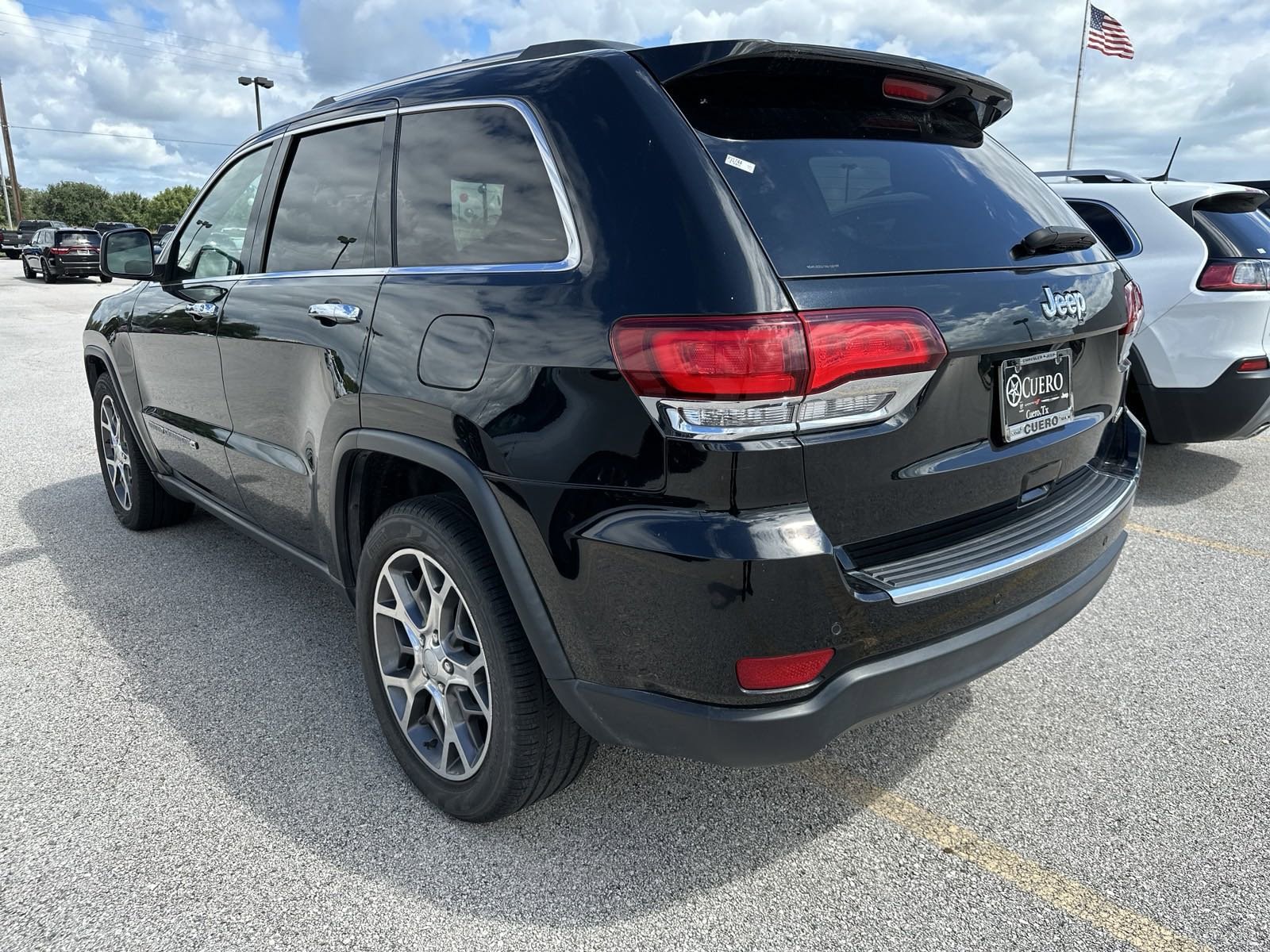 Used 2022 Jeep Grand Cherokee WK Limited with VIN 1C4RJEBG7NC128107 for sale in Cuero, TX