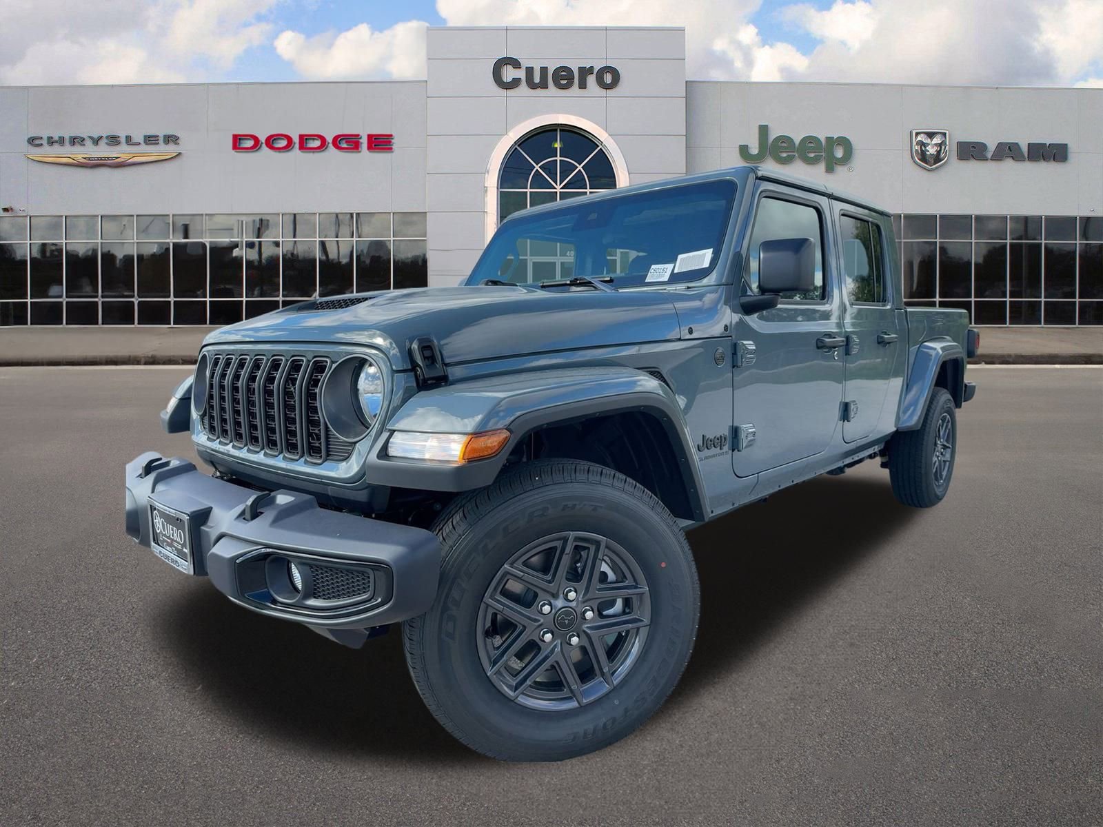 2025 Jeep Gladiator Sport S's photo