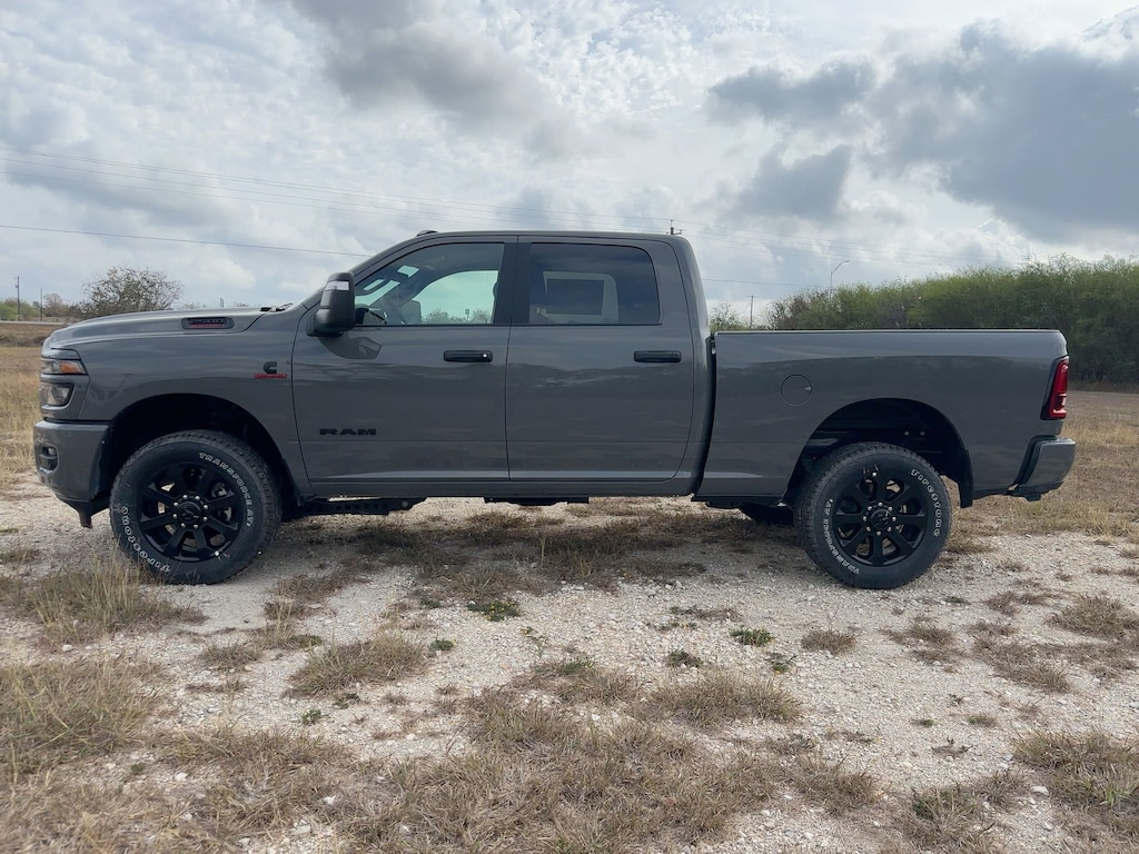New 2026 Ram 2500 LONE STAR CREW CAB 4X4 6'4 BOX Pickup