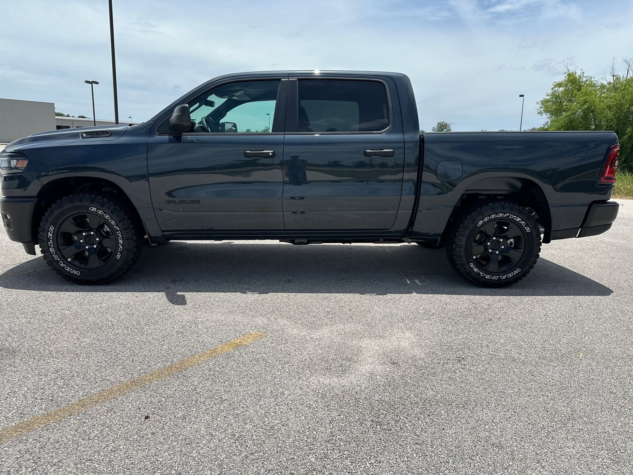 2025 Ram 1500 Warlock photo 2