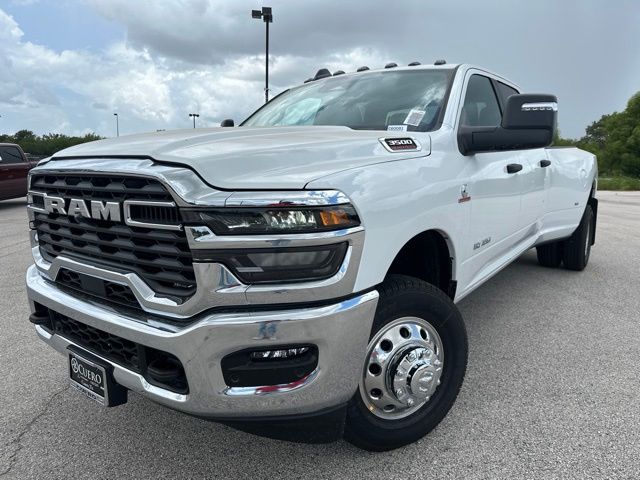 New 2026 Ram 3500 LONE STAR CREW CAB 4X4 8' BOX